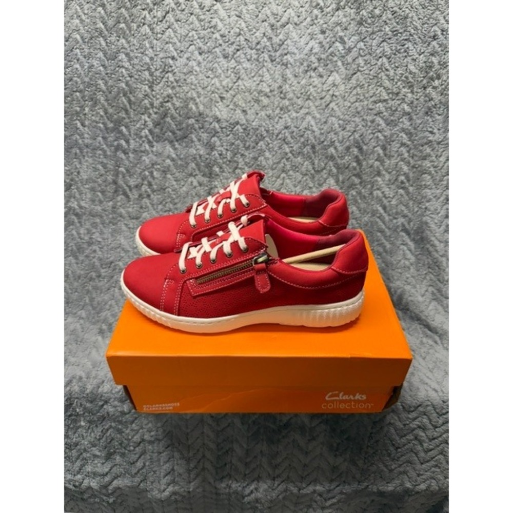 NEW Clarks Collection Caroline Ayla Cherry Red Nubuck Zipper Sneakers Womens 8 M